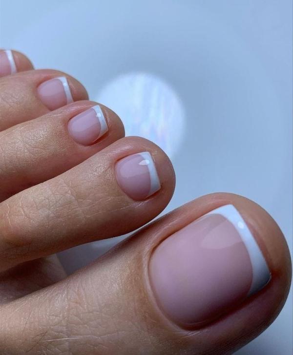 Servicio de Pedicura Esmaltado Ruso